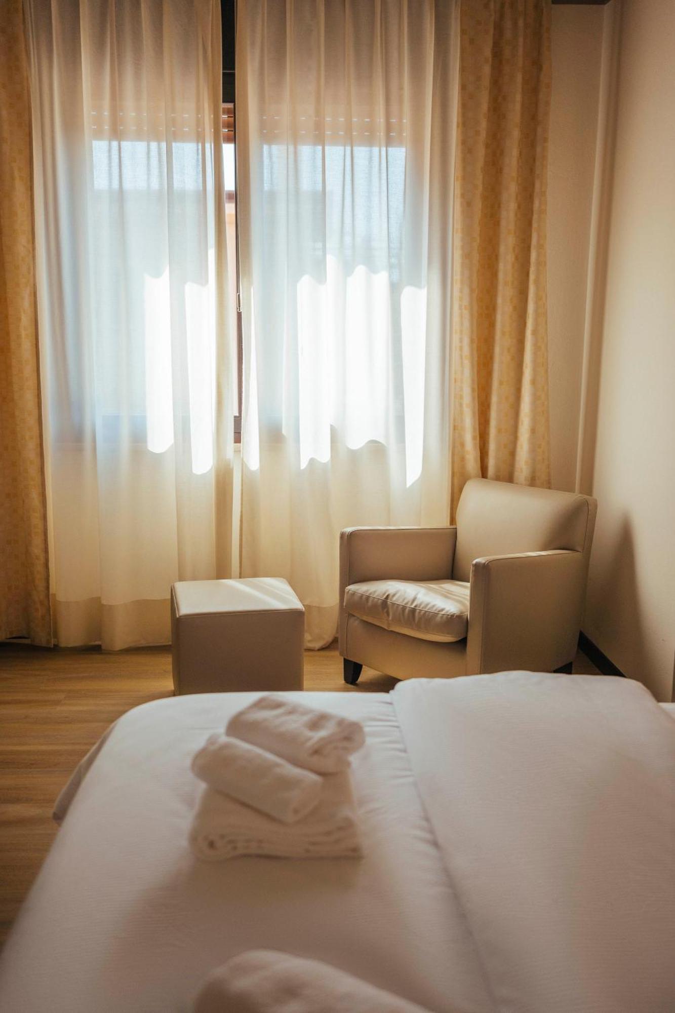 Hotel Palazzo Paradiso Meduna di Livenza Buitenkant foto